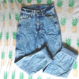 Arizona Mom Jeans Size 1